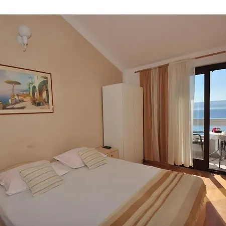 In With Sea View, Balcony, Air Conditioning, Wi-fi Apartment *